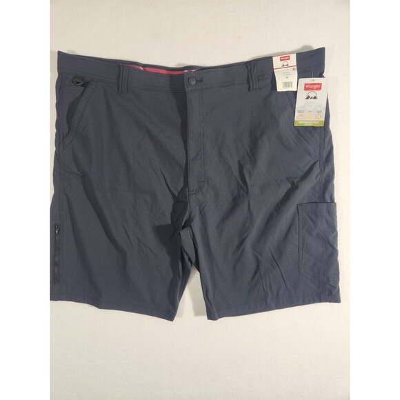 Wrangler Men's Performance Utility Zip Cargo Shorts (48) Black RELAXED Fit NWT - Picture 1 of 7